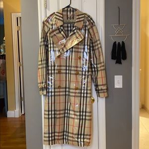 Burberry Men’s Cranleigh Rain Jacket